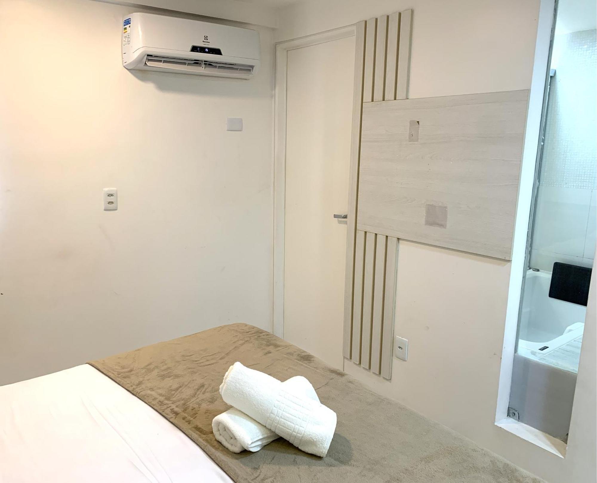 Apartamento Apto 3 Quartos I Alto Padrao I 250m Da I Piscina I Garagem *