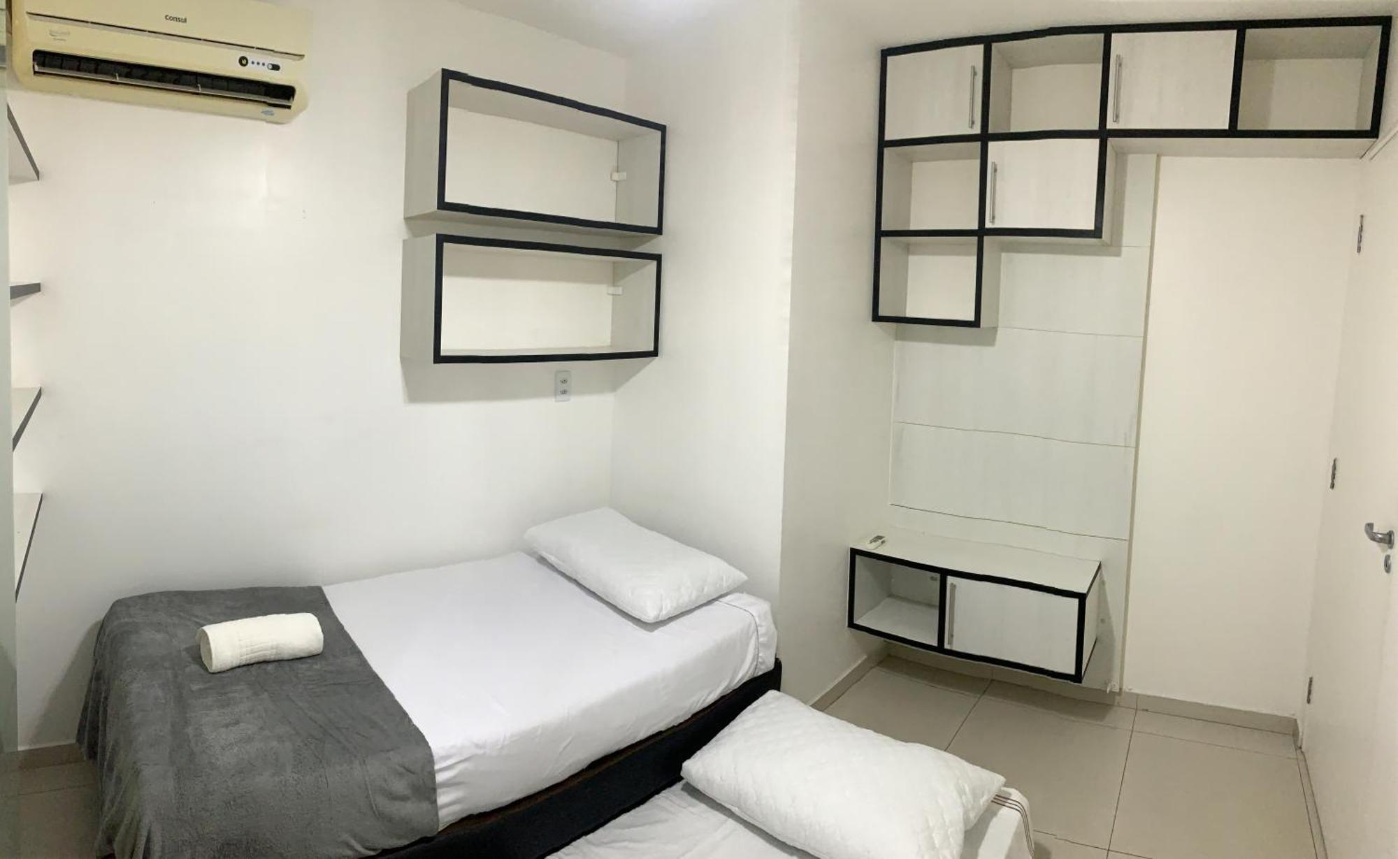 Apto 3 Quartos I Alto Padrao I 250m Da I Piscina I Garagem *