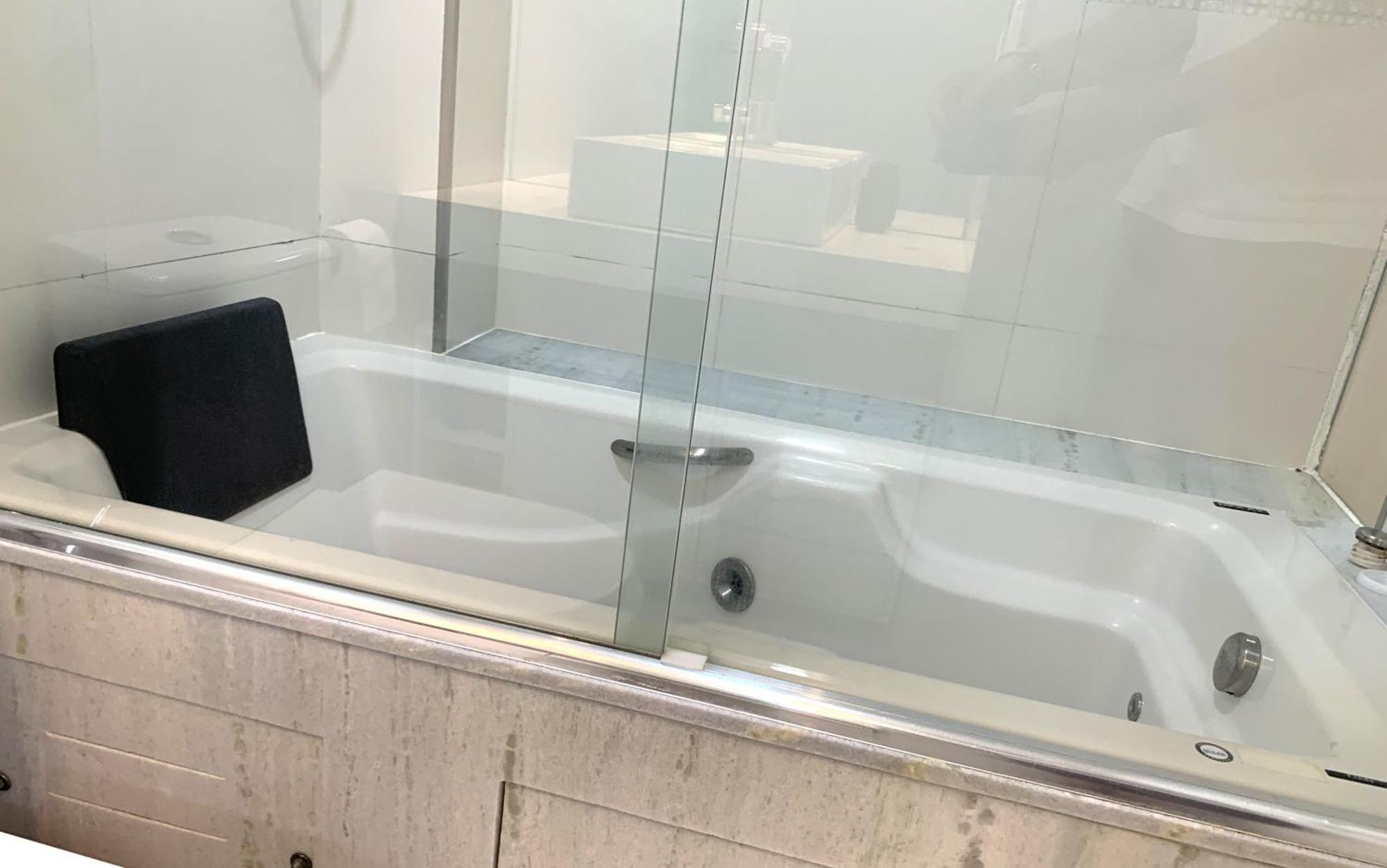Apartamento Apto 3 Quartos I Alto Padrao I 250m Da I Piscina I Garagem