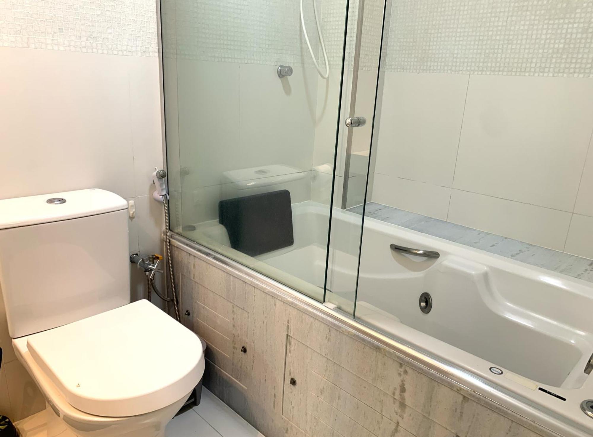 Apto 3 Quartos I Alto Padrao I 250m Da I Piscina I Garagem *