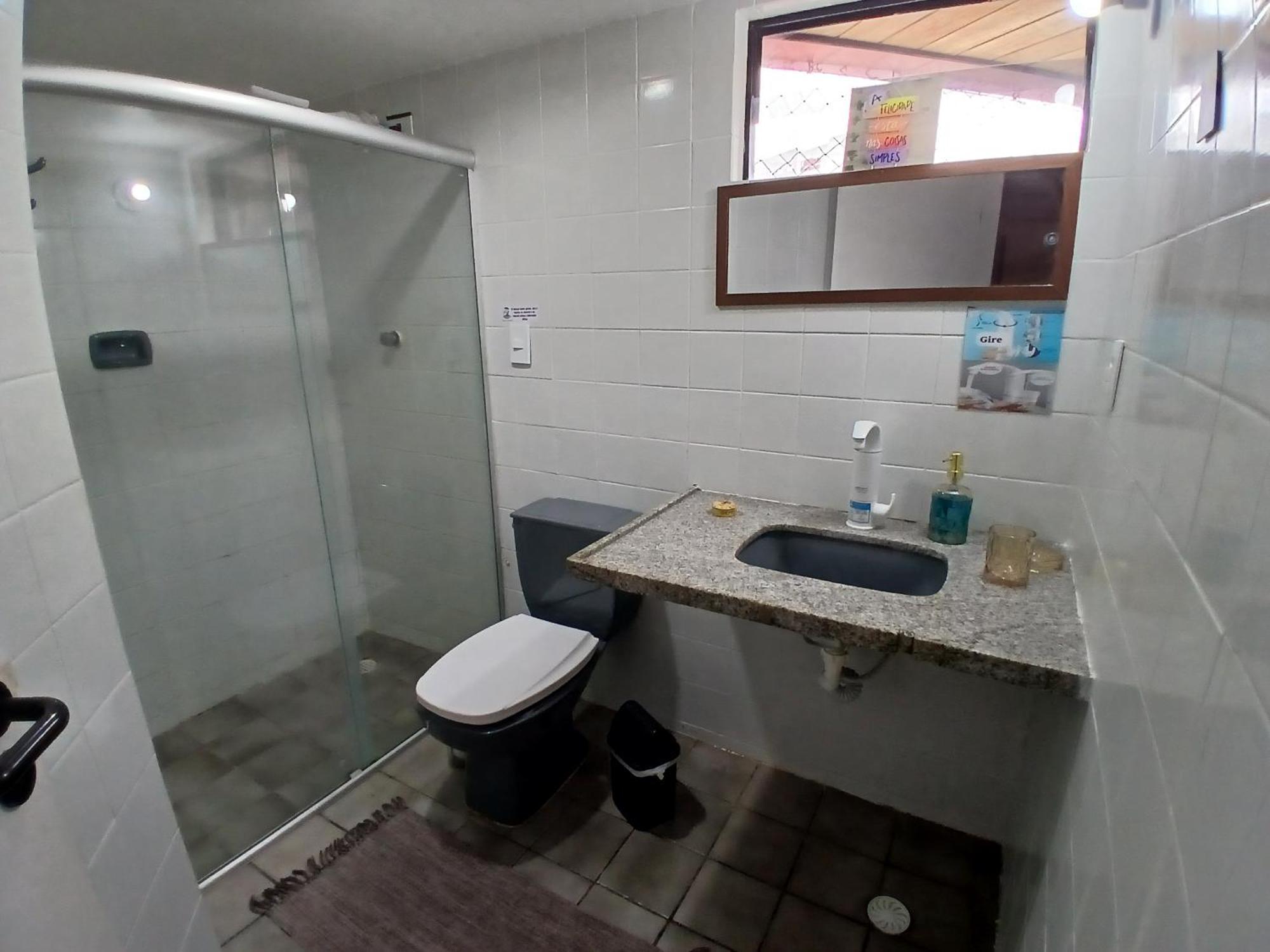 Em Frente Ao Tropico Com Manobrista, Wi-fi, Lavadora De Roupas - Apto 202 Apartamento *