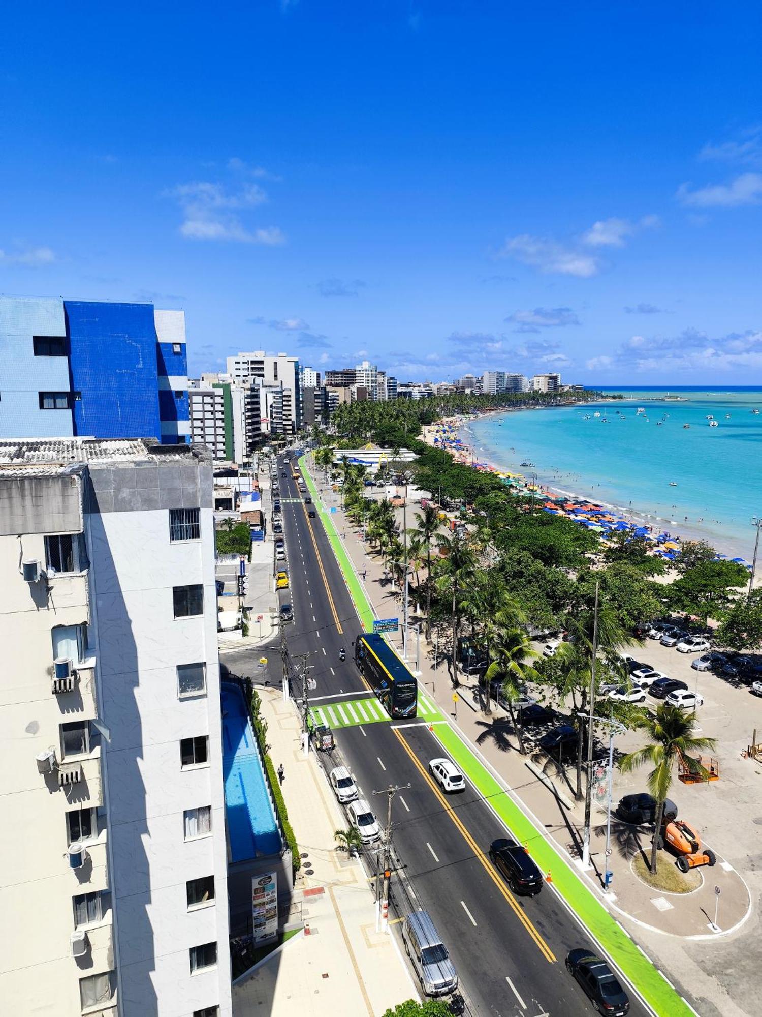 Neo 2 - Beira Mar Da Pajucara Com 2 Quartos Apartamento *