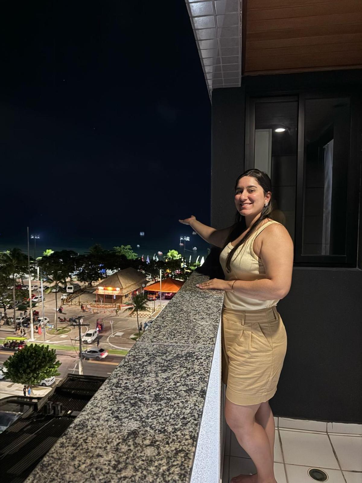 Do Apto Tem-Se Uma Bela Vista Do Mar De Pajucara Neo 2 Qts 2Garar - Adm Nutelss