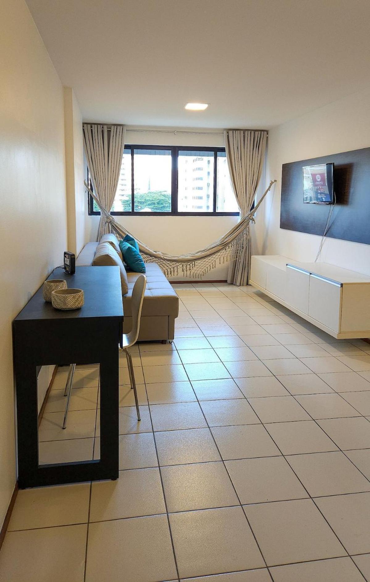Apartamento Ape Com Localizacao Estrategica Na Ponta Verde! *
