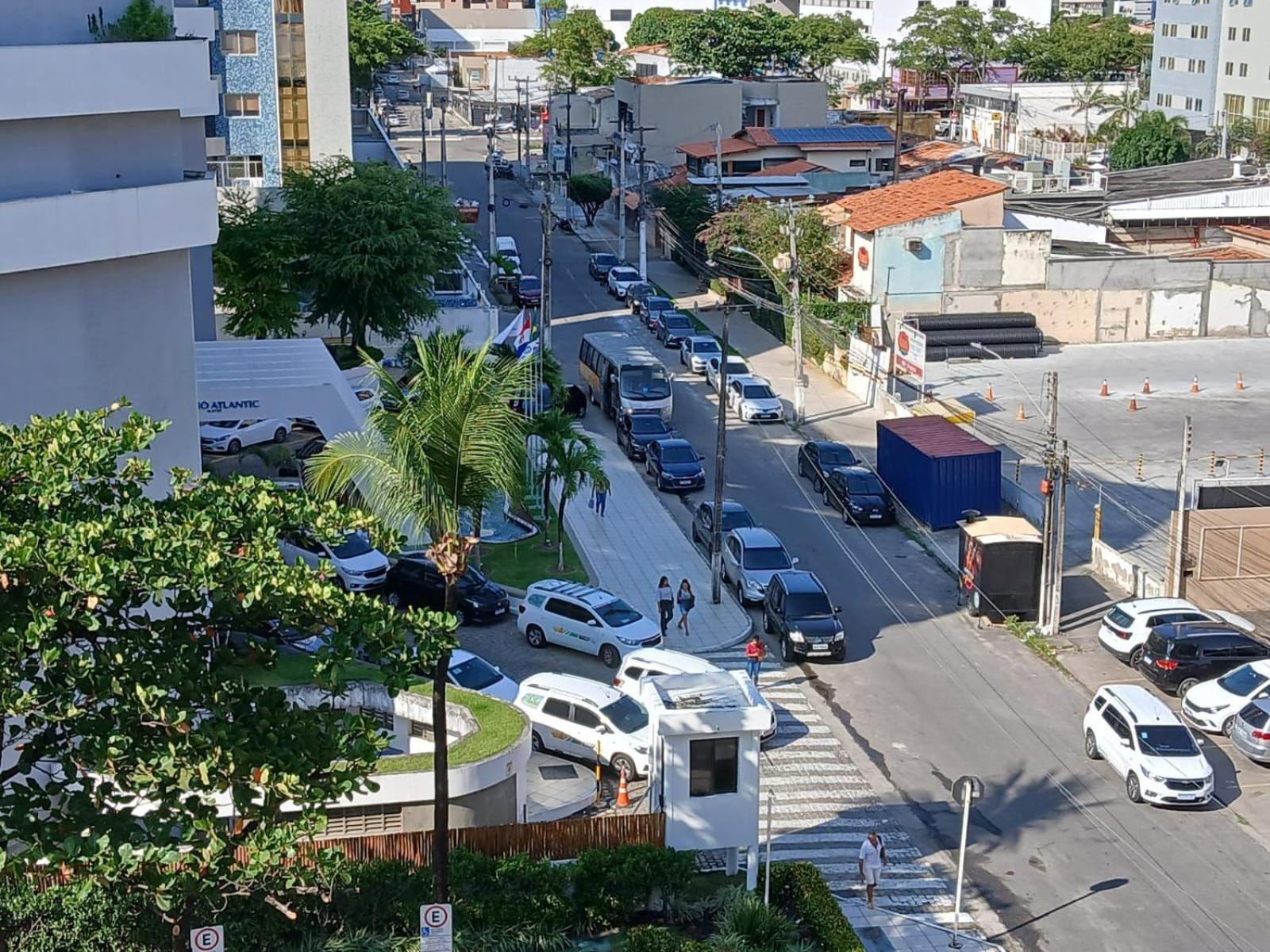 Vista Incrivel Com Restaurante, Academia, Garagem, Wi-Fi *