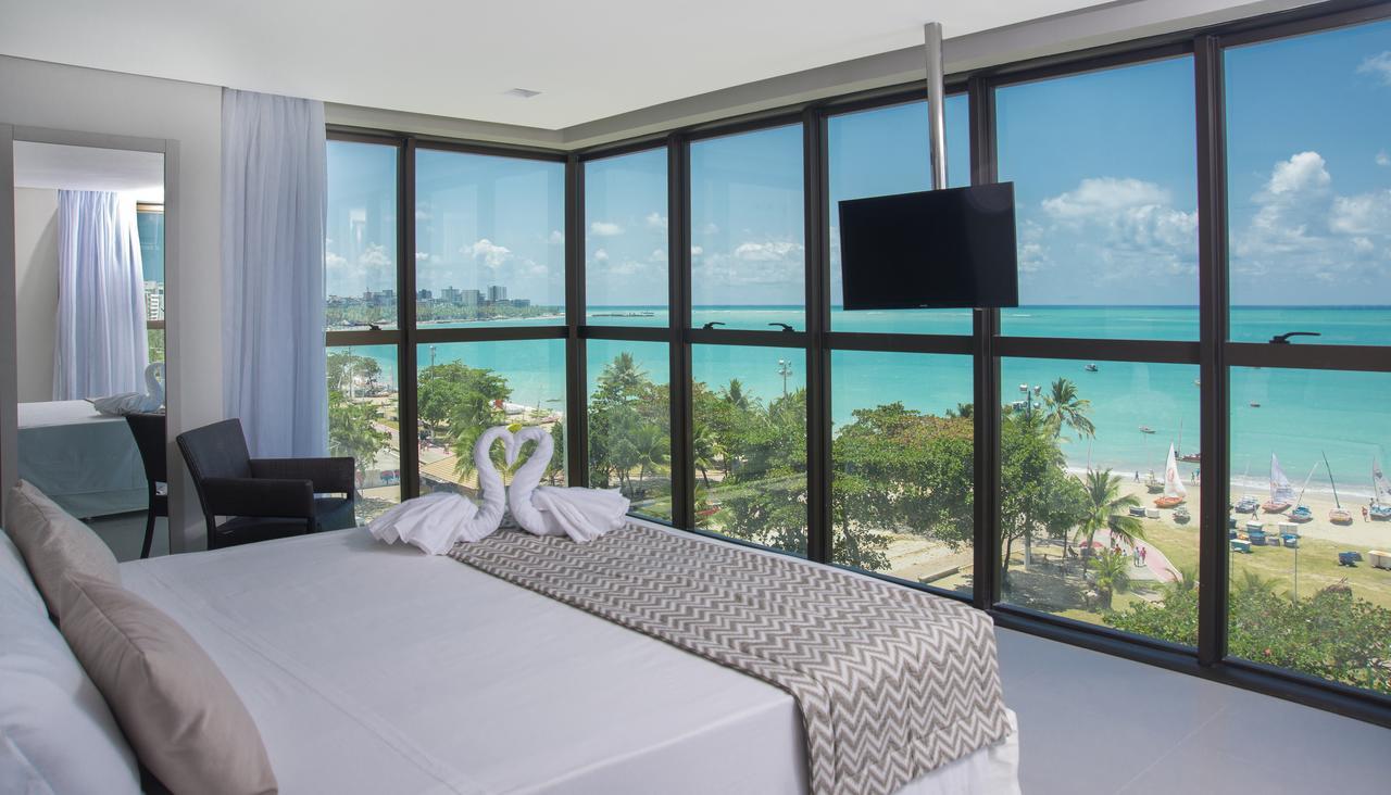 Acqua Hotel 4*