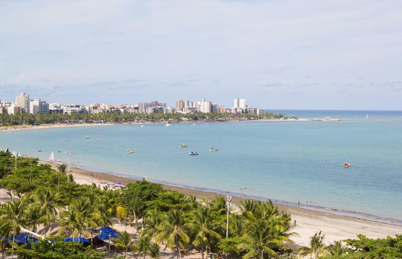 Ibis Pajucara 3*