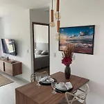Apartamento novo em Jatiúca, a 400 mts da praia!