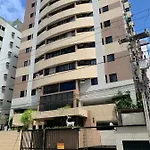 Apto Q/S A 100M Da Praia