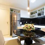 Apartamento Com Varanda E Vista Mar 3Min Da Praia