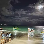 Quarto Casal Em Charmoso Apto Compartilhado