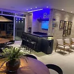 Apartamento De Luxo Na Ponta Verde