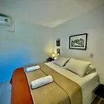 BEIRA MAR com AR e COZINHA COMPLETA perfeito HOME OFFICE