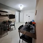 Apt 02 Quartos No Coracao Da Ponta Verde