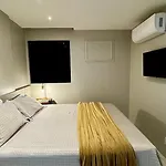 Edf Sevilha - Apartamento Com 1 Suite Climatizada E 2 Banheiros, Sala Climatizada A 300 Metros Da Beira-Mar De Ponta Verde - Excelente Localizacao