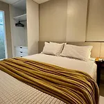 Edf Sevilha - Apartamento Com 1 Suite Climatizada E 2 Banheiros, Sala Climatizada A 300 Metros Da Beira-Mar De Ponta Verde - Excelente Localizacao