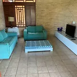 Casarão na praia pra relaxar