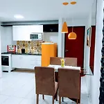 Confortavel Apartamento Com Piscina 300Mt Da Praia