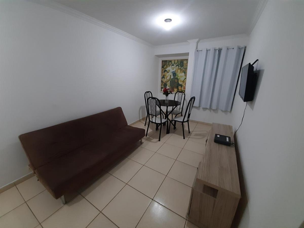 Apartamento Edificio Carlton, Ponta Verde, 20 Metros Do Mar!