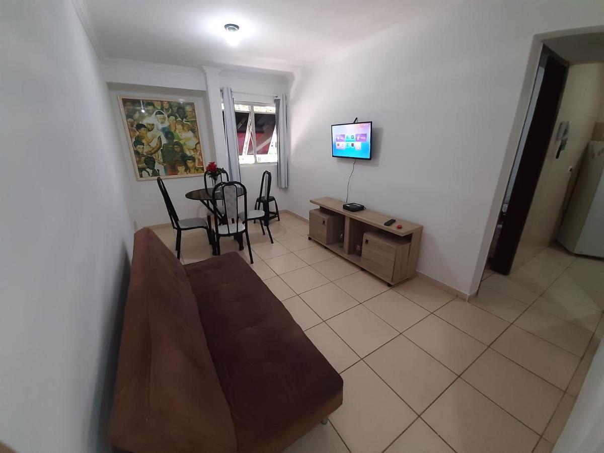 Apartamento Edificio Carlton, Ponta Verde, 20 Metros Do Mar!