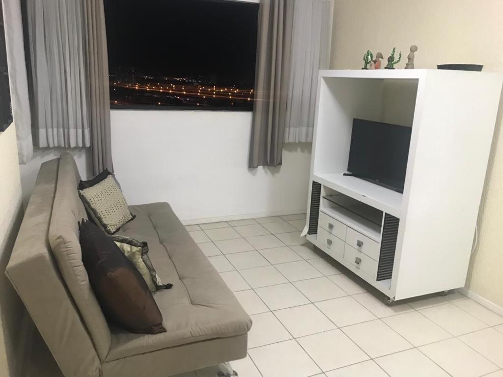 Apartamento Residencial Portville Pajucara, N 1495 *