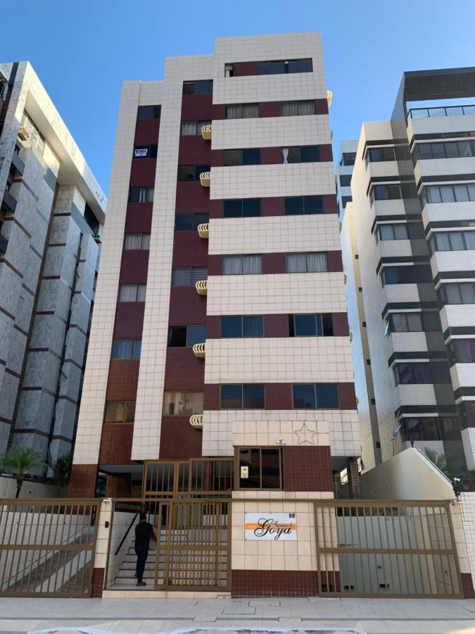 Ape Com 2 Quartos Com Ar Condicionado Na Linda Praia De Jatiuca *