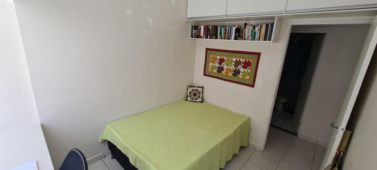 Pe Na Areia, Sombra E Agua Fresca!