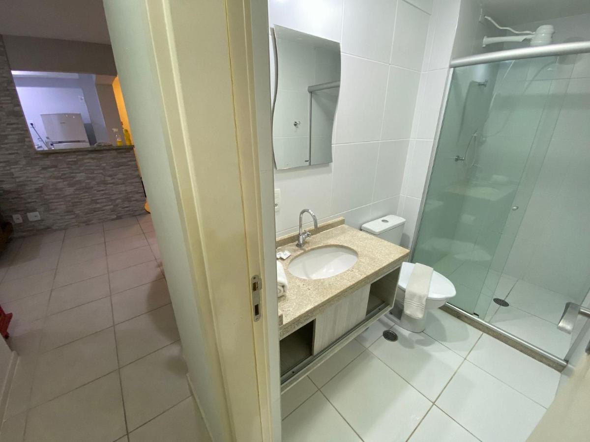 Apartamento Edificio Jtr Com Saida Para Orla - Torre India Apto 205 *