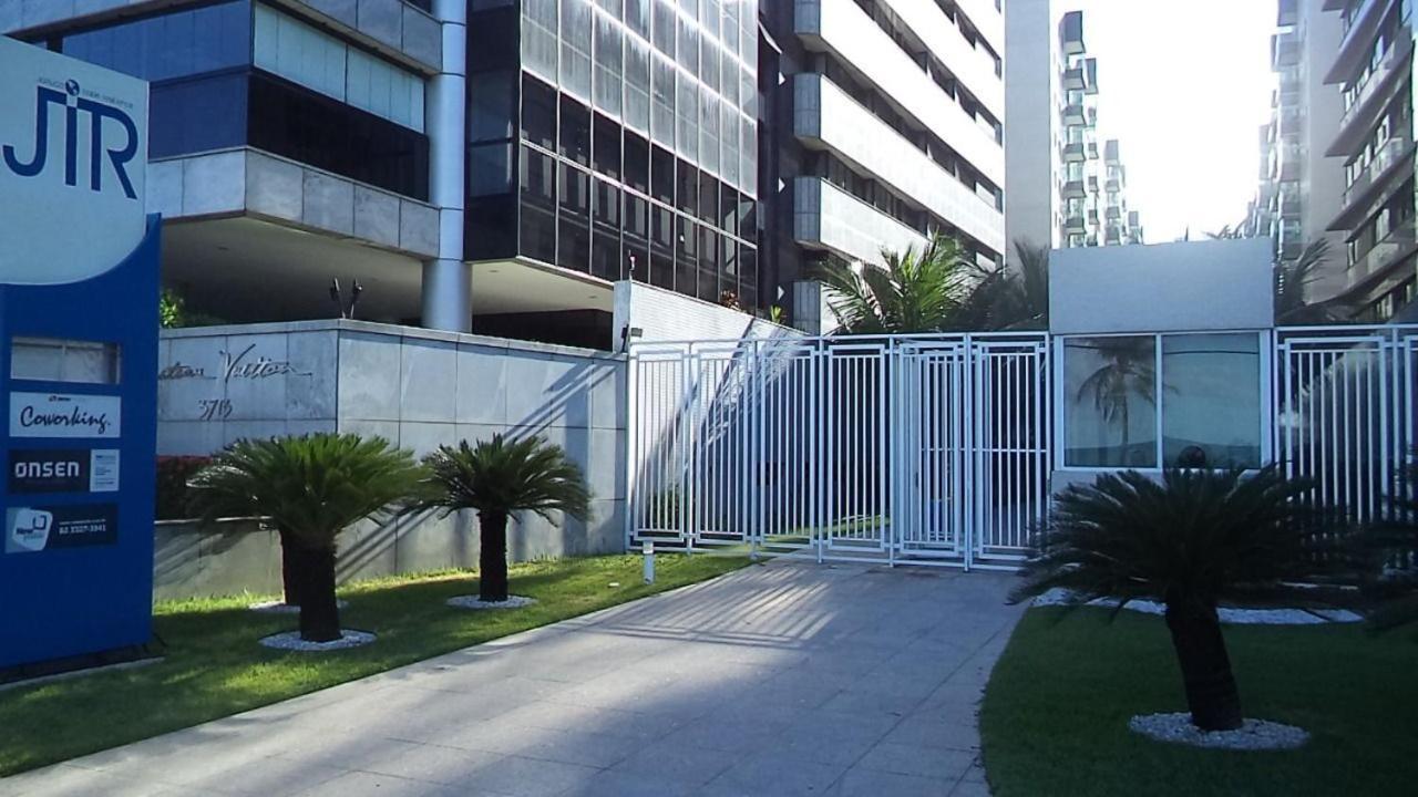 Edificio Jtr Com Saida Para Orla - Torre India Apto 205