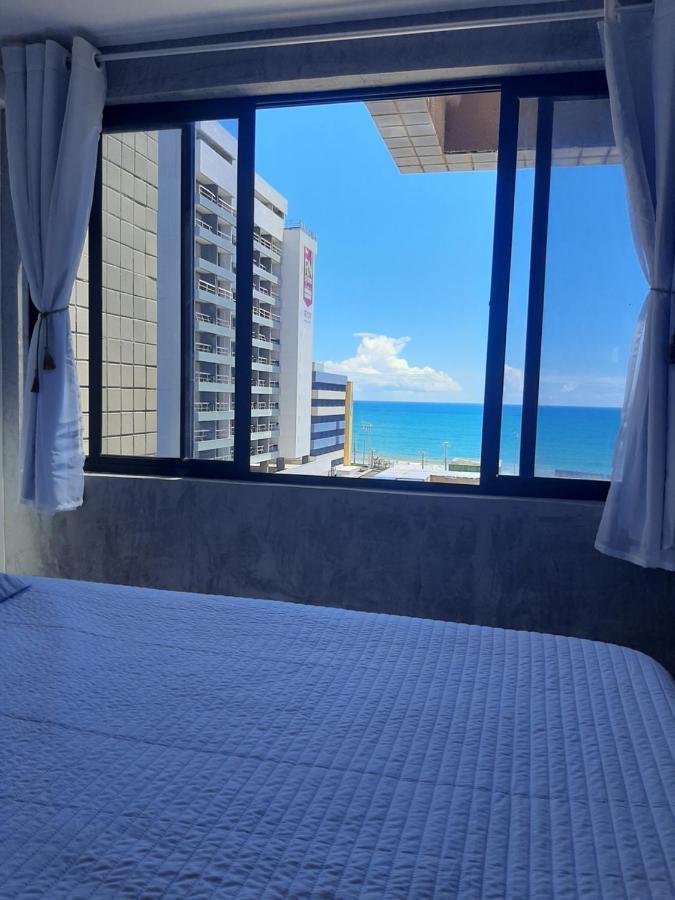 Em Com Vista O Mar *