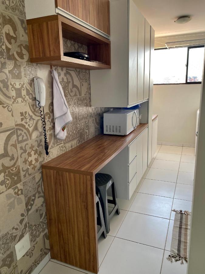 Apartamento 02 Quartos, A 100 Metros Da De Pajucara *