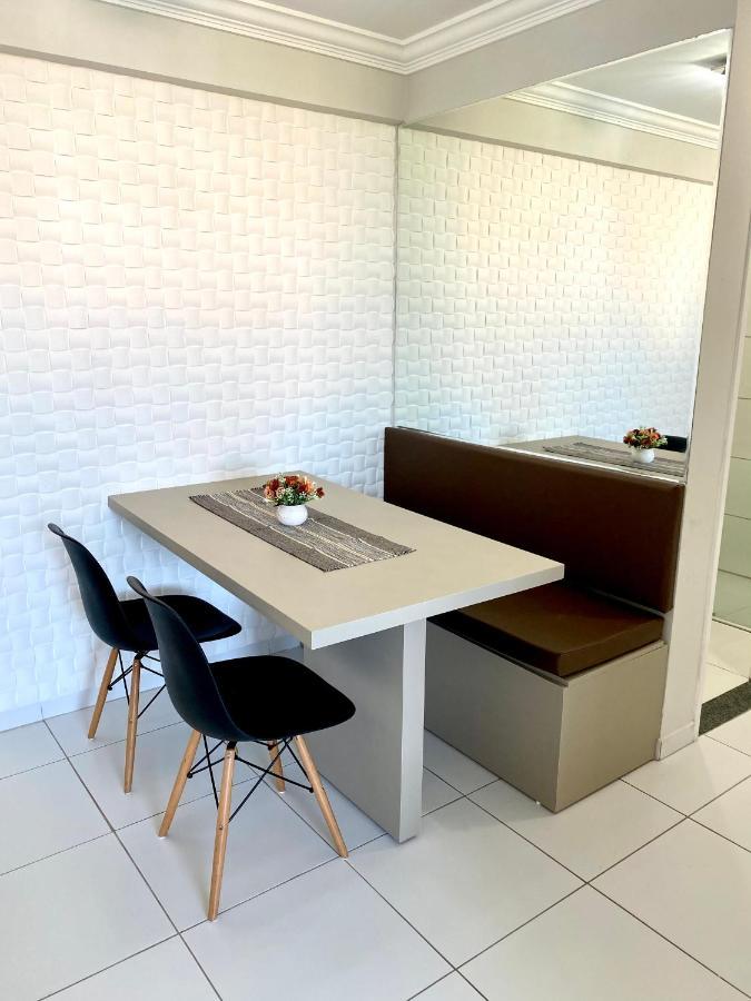 02 Quartos, A 100 Metros Da De Pajucara Apartamento