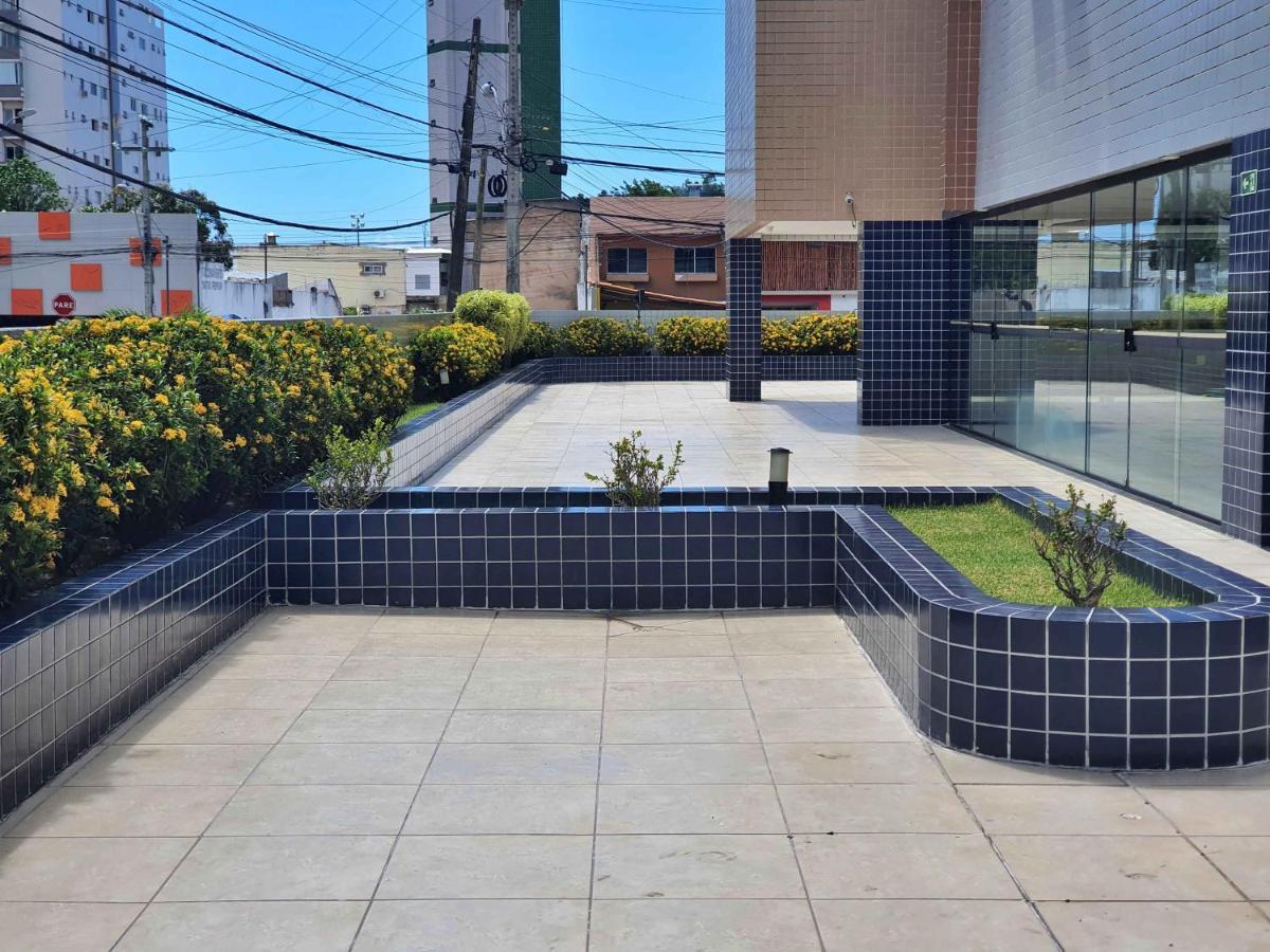 Apartamento 02 Quartos, A 100 Metros Da De Pajucara Maceió