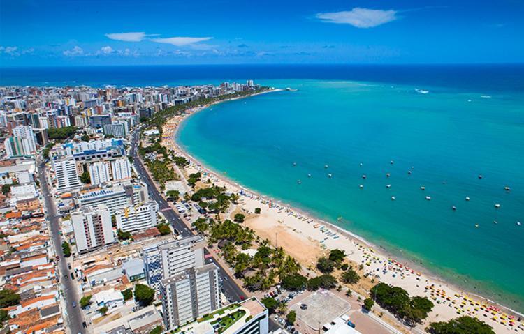 02 Quartos, A 100 Metros Da De Pajucara Maceió