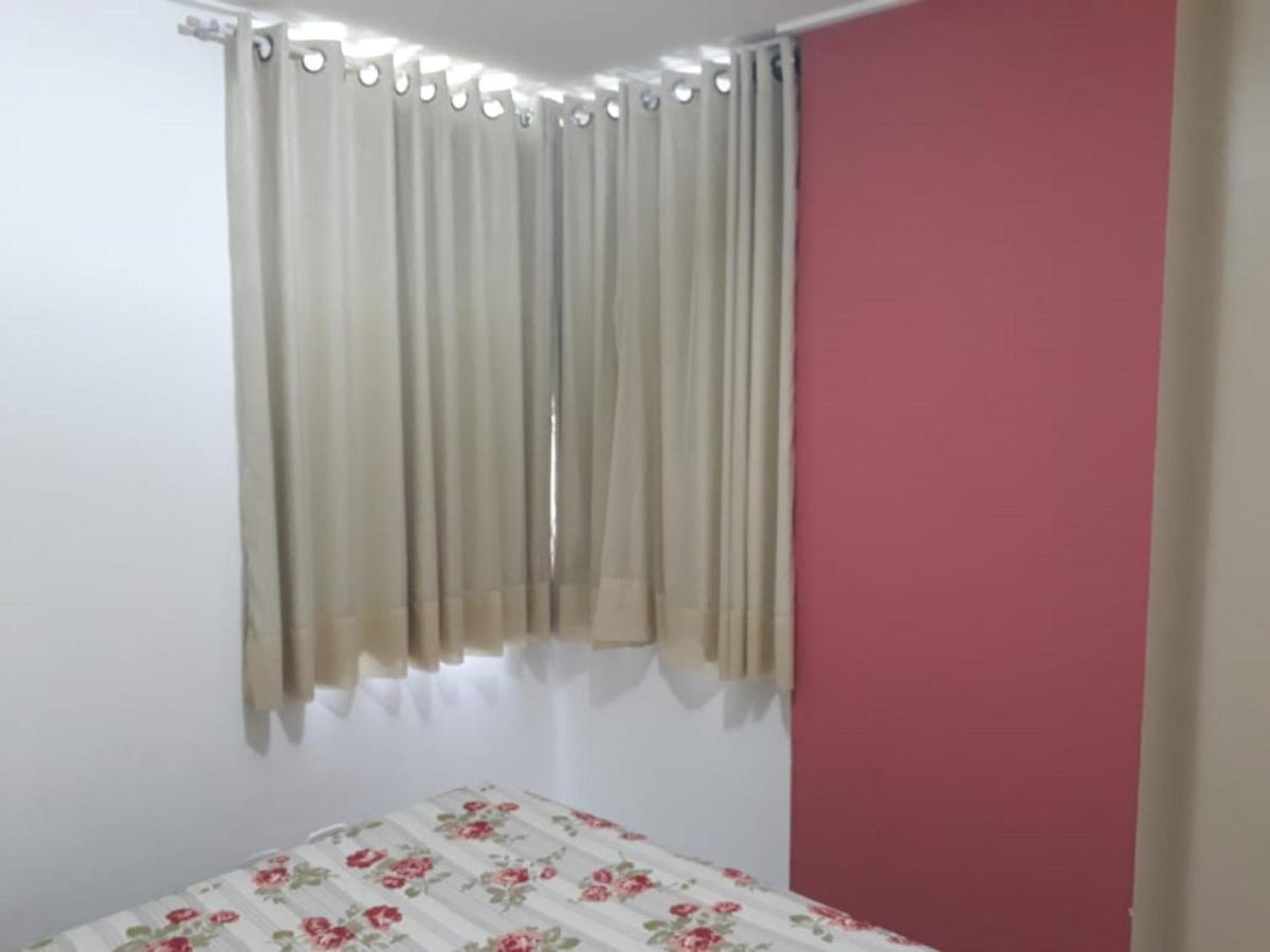 Apartamento Na Beira Mar De Pajucara- Edif Neo- Apartamento Quarto E Sala - Possui Varanda- Vista Lateral Do Mar -rua Julio Plech Filho 60 Esquina Com Avenida Doutor Antonio Gouveia - Consumo Eletrico E Pago No Ckeck-out 1kwh E 1,35 Reias- Tem Tela De Protecao *