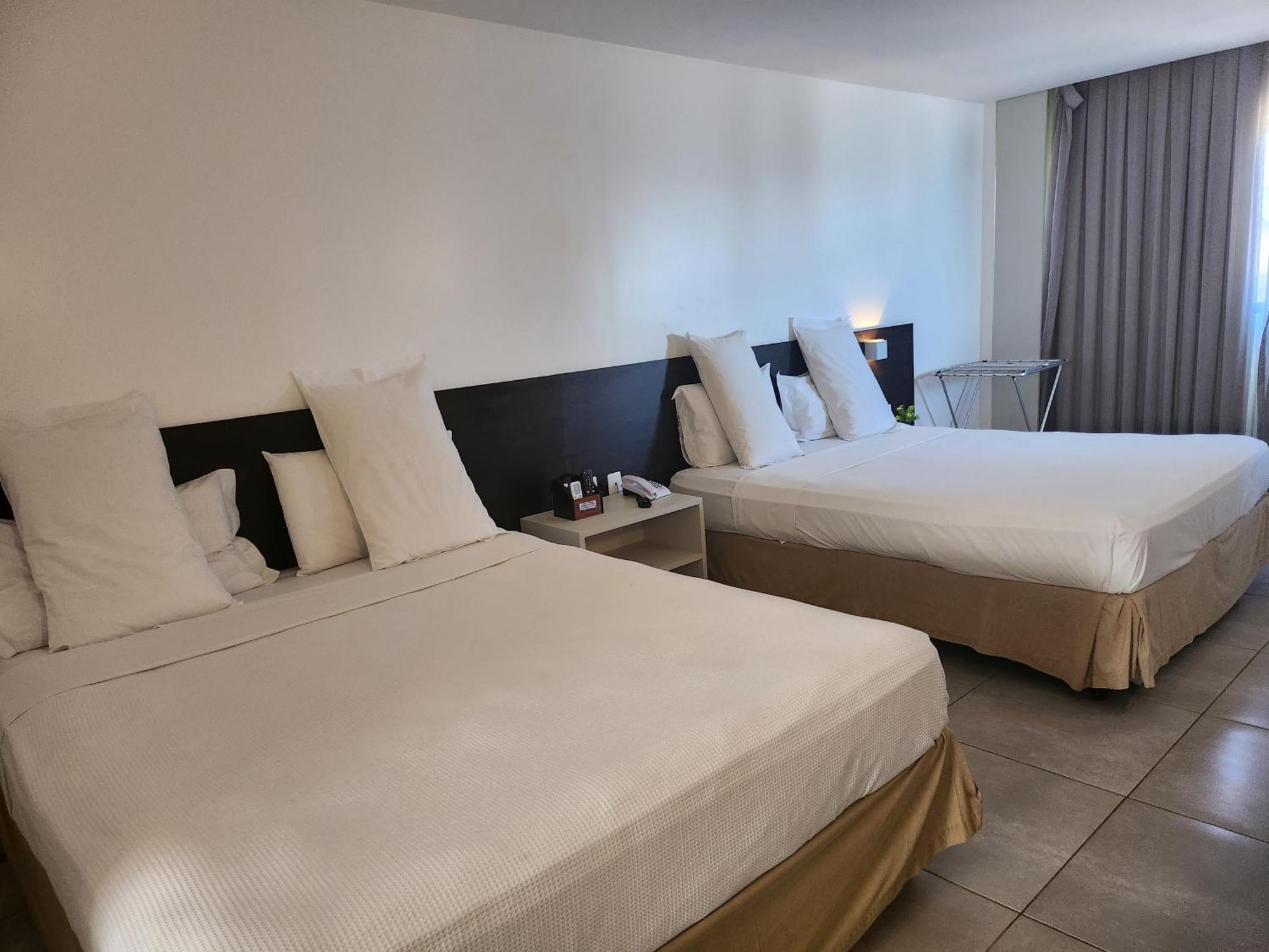 Ritz Flat Particular Temporada
