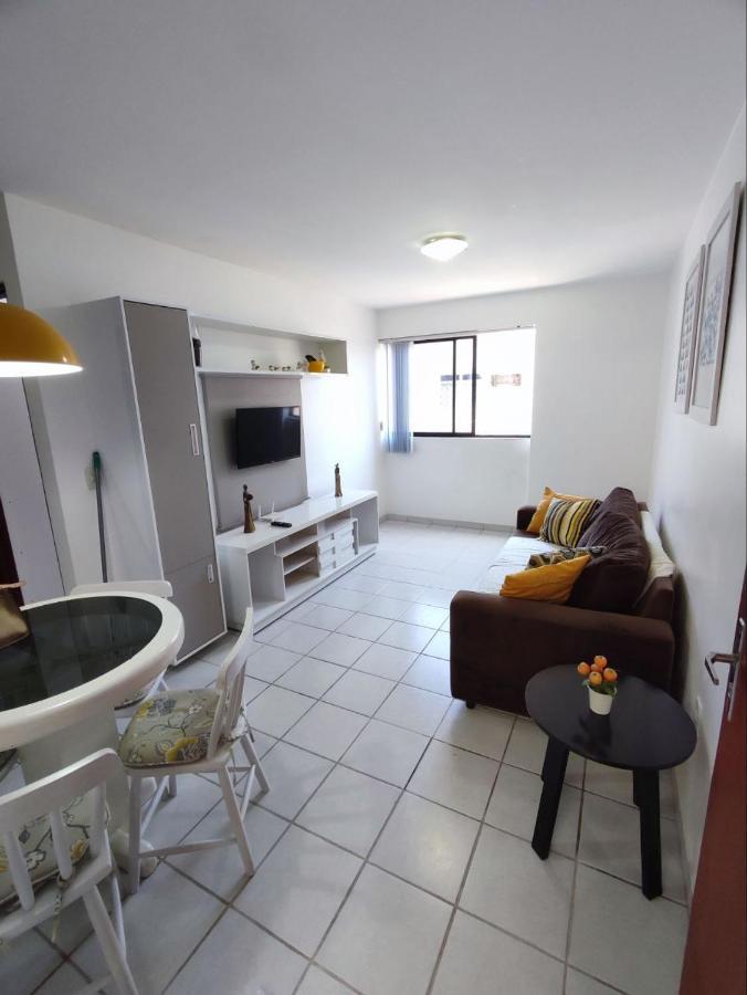 Apartamento Com Piscina A Uma Quadra Da De Jatiuca *