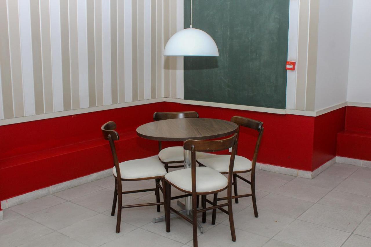 Apartamento Luxuoso Beira Mar 03 Quartos *