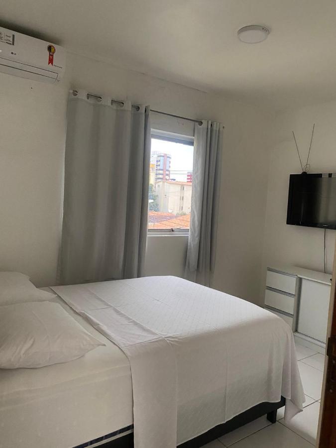 Apto Na Ponta Verde, Proximo A Pontos Turisticos E As Belas Praias De Apartamento *