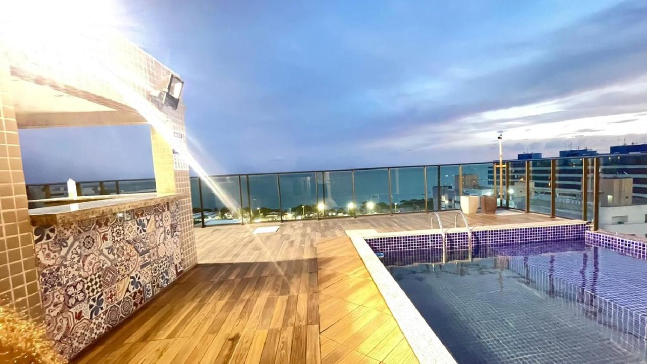 Gales De Pajucara: Beachfront With Rooftop Pool