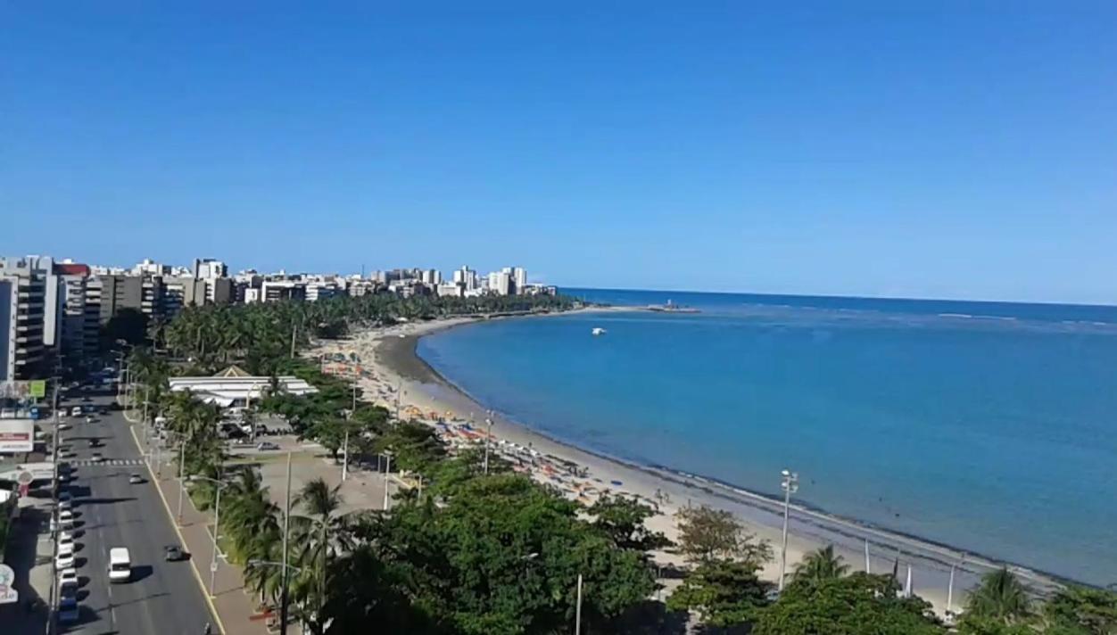 Na Beira Mar: Oceanfront With Lateral Sea View