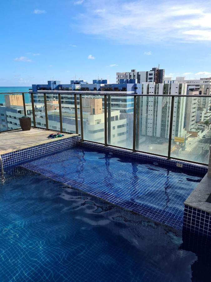 Apartamento Grande Apartamento 2/4 beira-mar