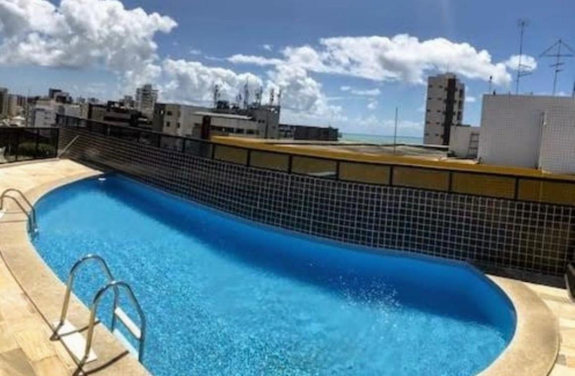 Apartamento De Ponta Com Um