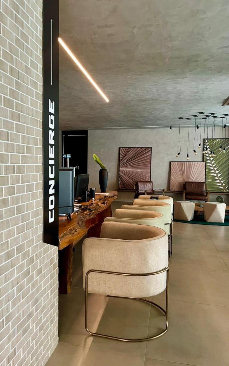 Liv 404 - - Ponta Apartamento