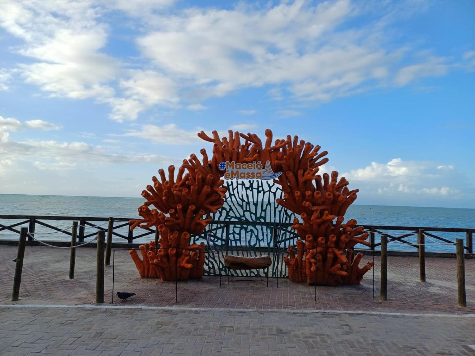 Ap Da Dona Lalyta - Com Vista Do Mar - Em Maceio-al * Maceió