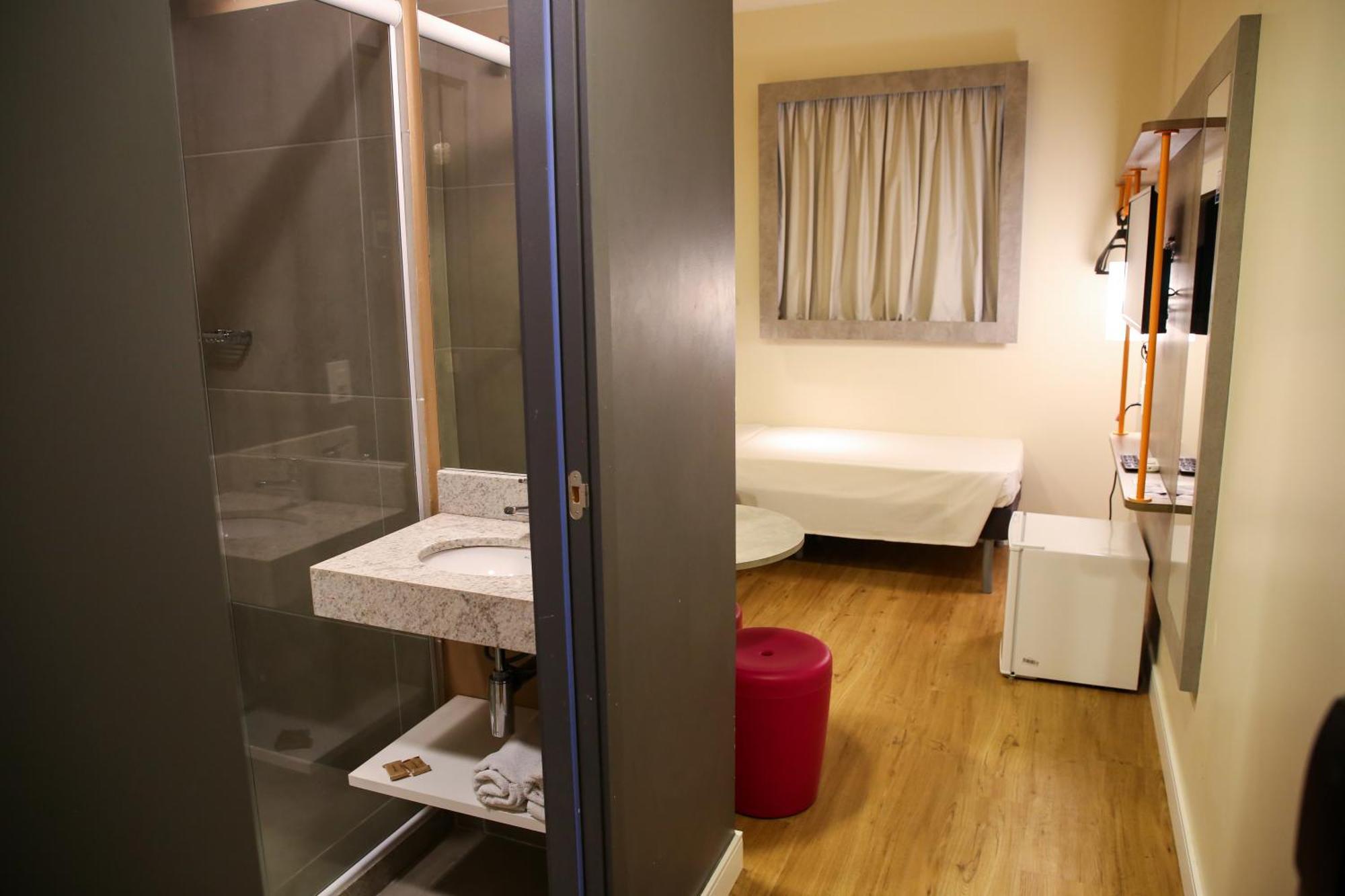 Ibis Budget Pajucara 2*