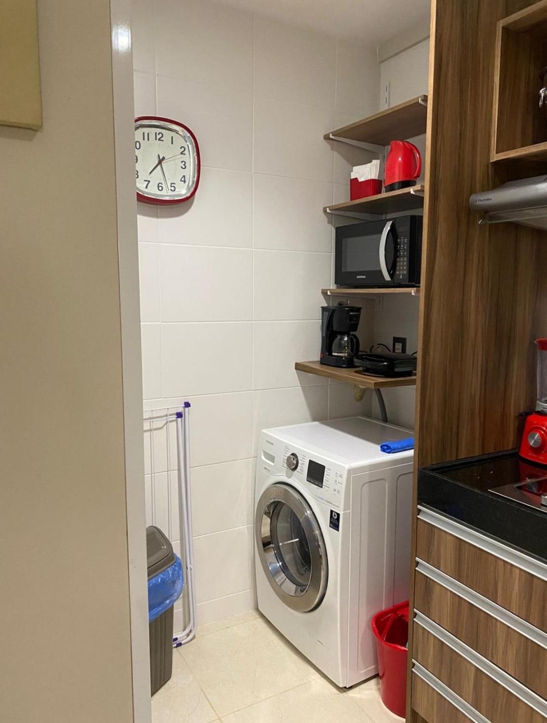 Apartamento Pajucara Front 2 *