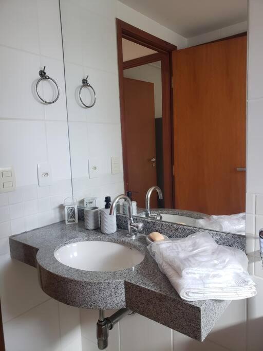 Apartment Completo, No Coracao Da Ponta *