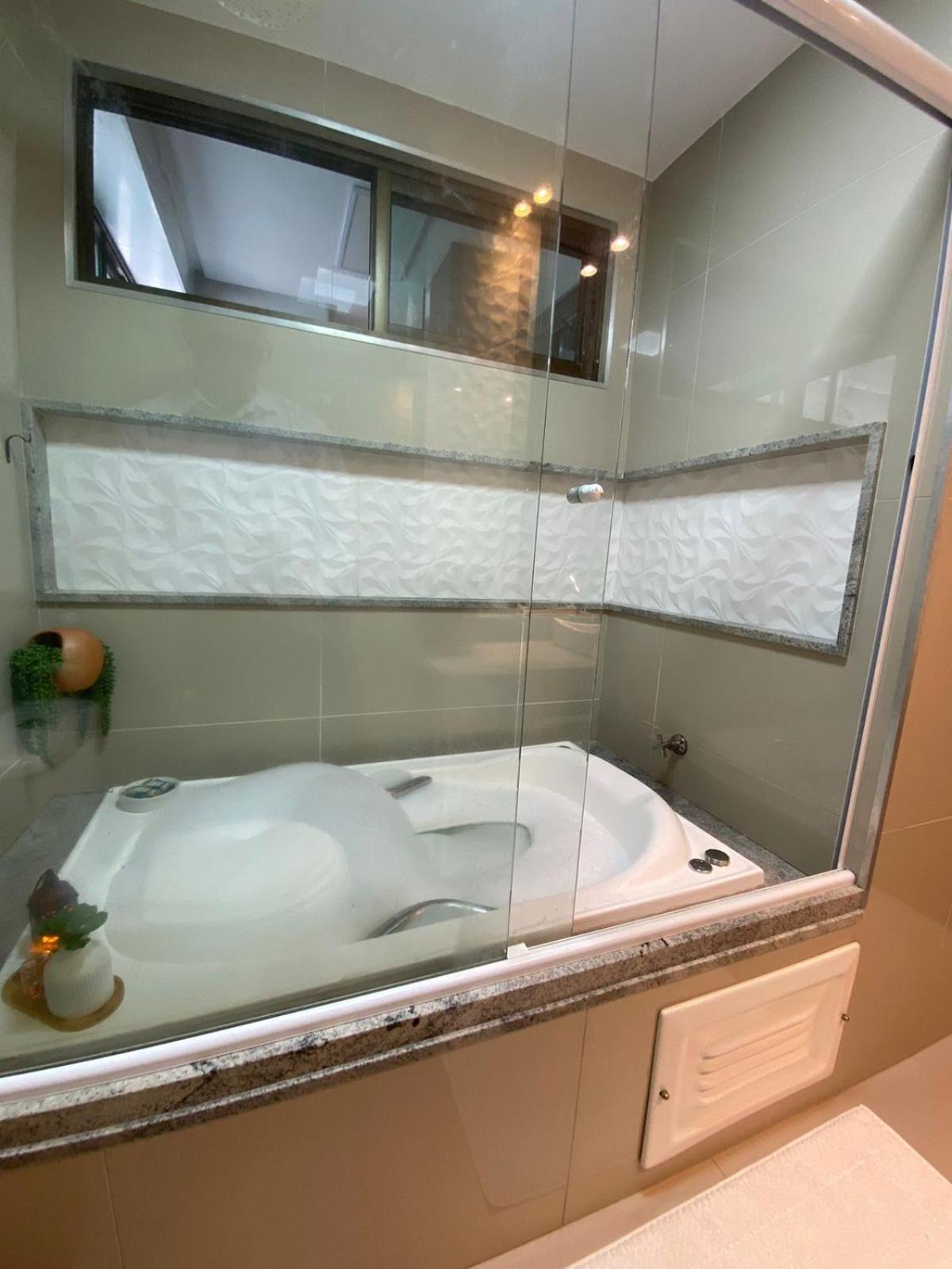 Luxor Double Com Varanda Gourmet Contendo Churrasqueira E Frigobar, Vista Panoramica Da Ponta Verde! 2 Quartos Com Split, 2 Banheiros E Uma Banheira De Hidromassagem Na Do Apartamento! Maceio (Alagoas)