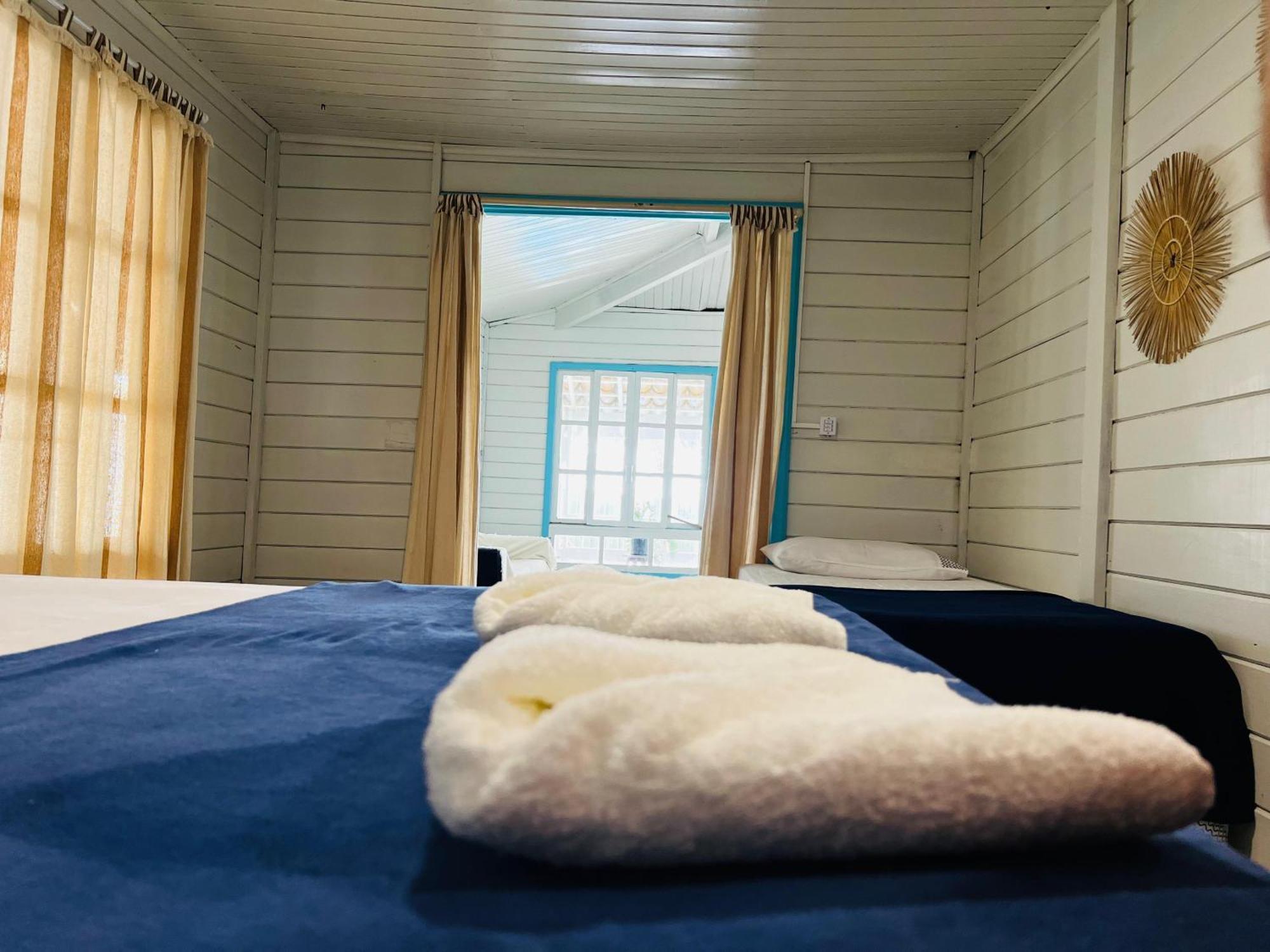 Casa de férias Casa De Temporada Cinco Quartos - Garca Torta Em - Vista Mar